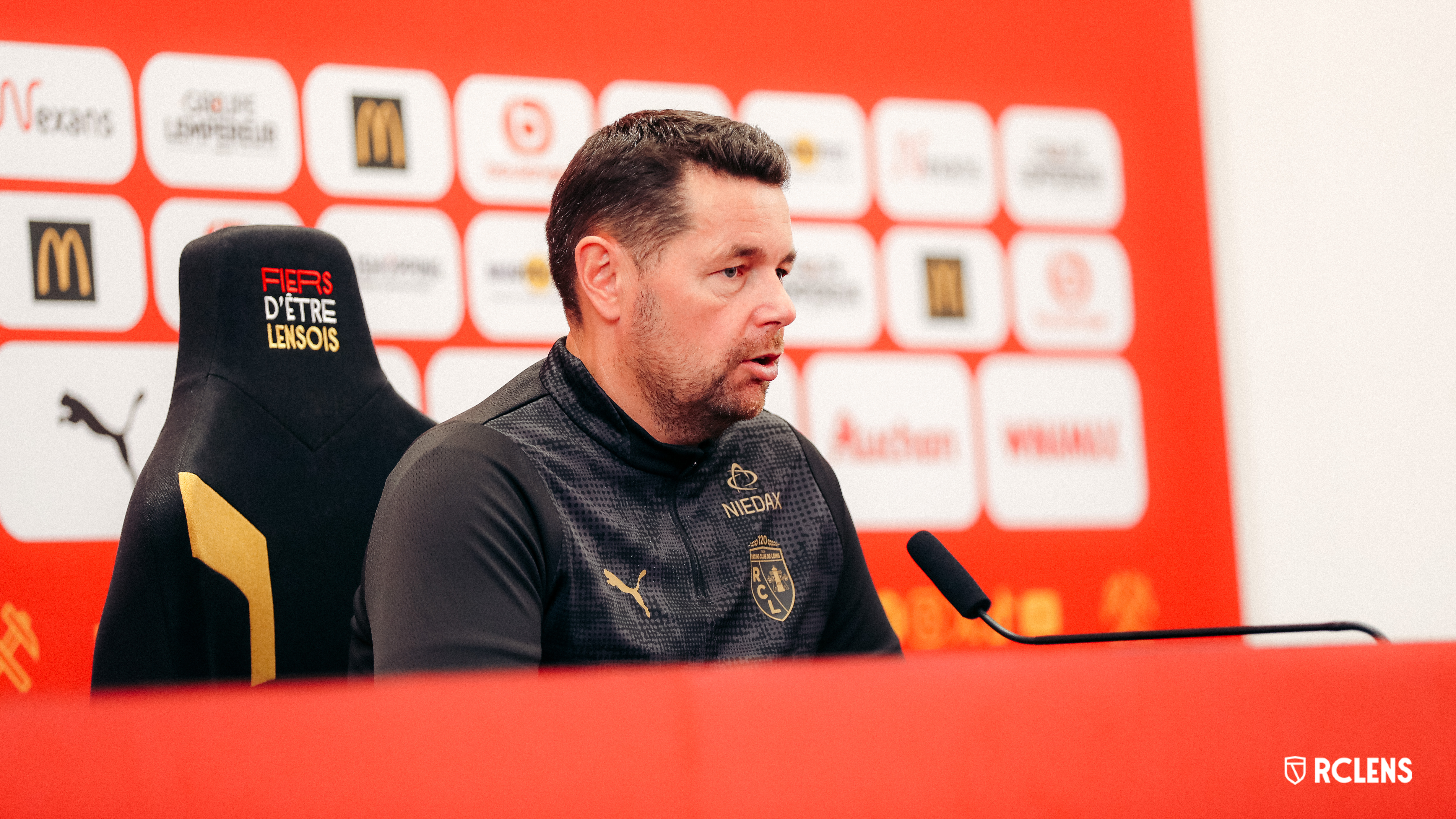 Pierre Sage, conférence de presse