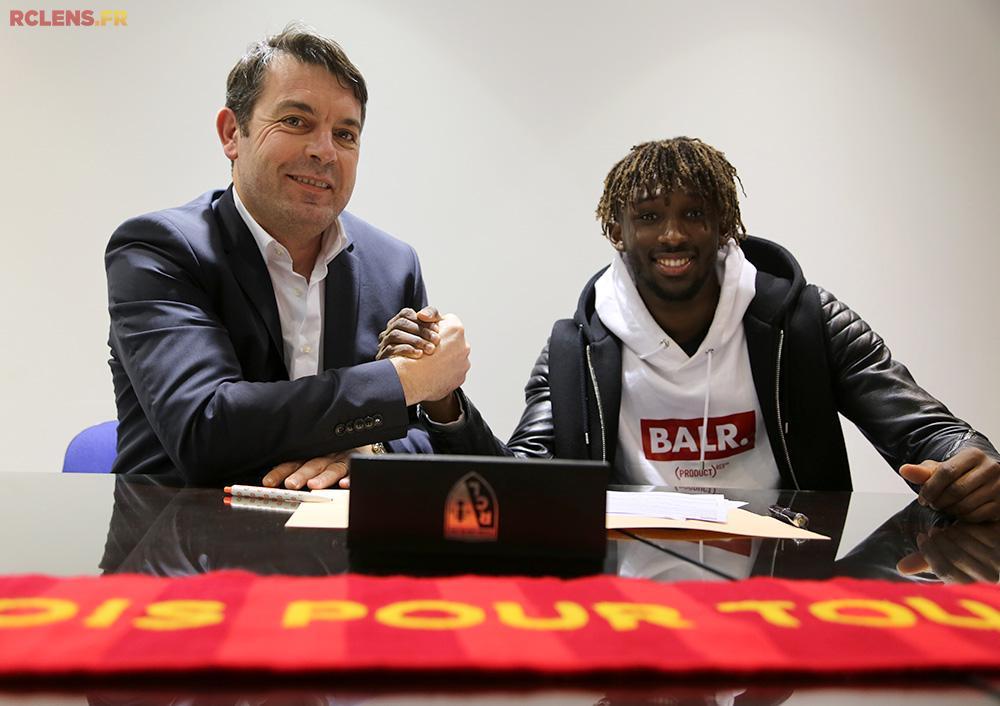 Charles Boli lensois jusqu’en 2024 ! Charles Boli lensois jusqu’en 2024 !