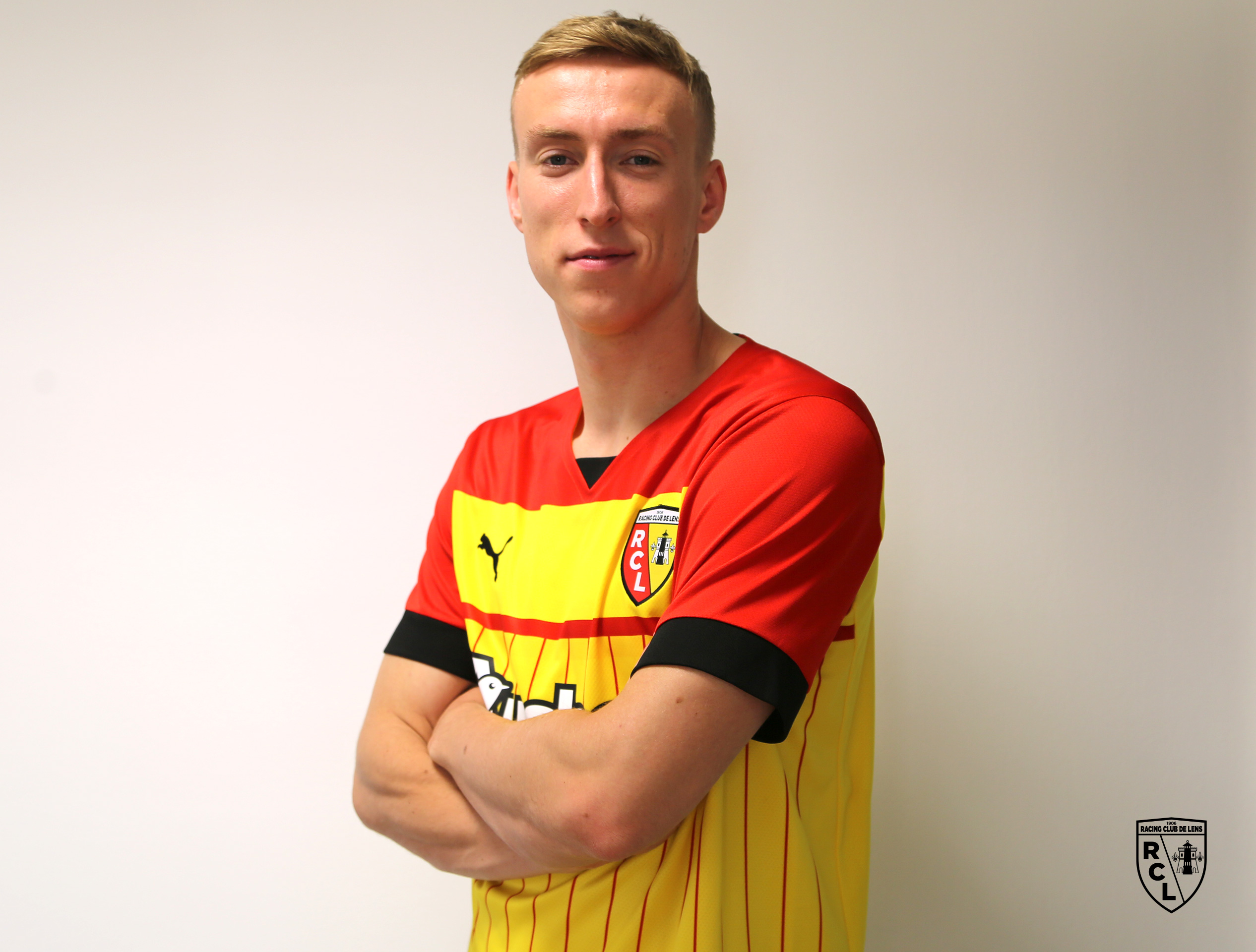 Adam Buksa, grand gabarit et buteur efficace Adam Buksa, grand gabarit et buteur efficace