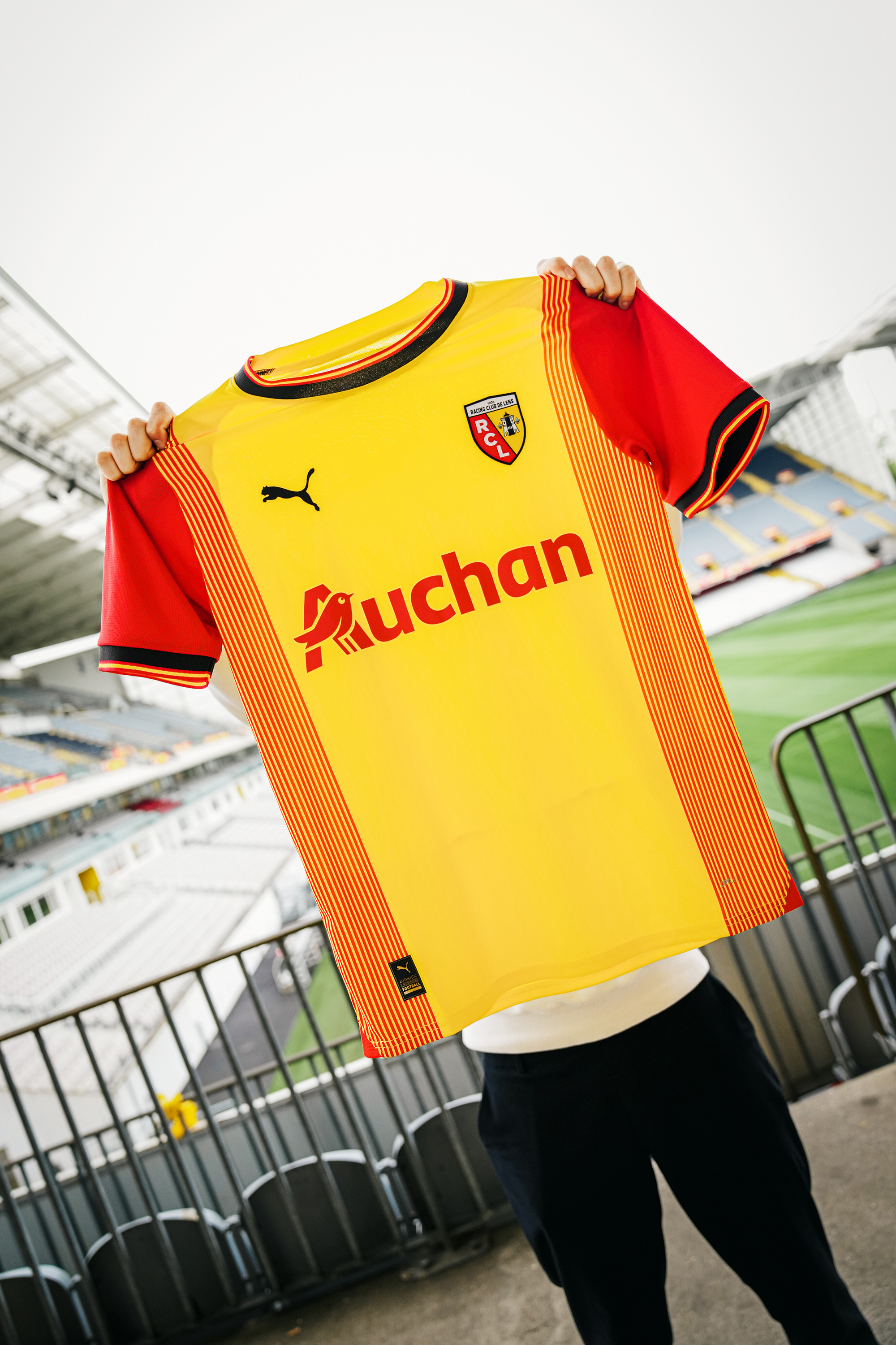 Pour l'amour de notre maillot RC Lens domicile saison 2023-2024 Pour l'amour de notre maillot RC Lens domicile saison 2023-2024