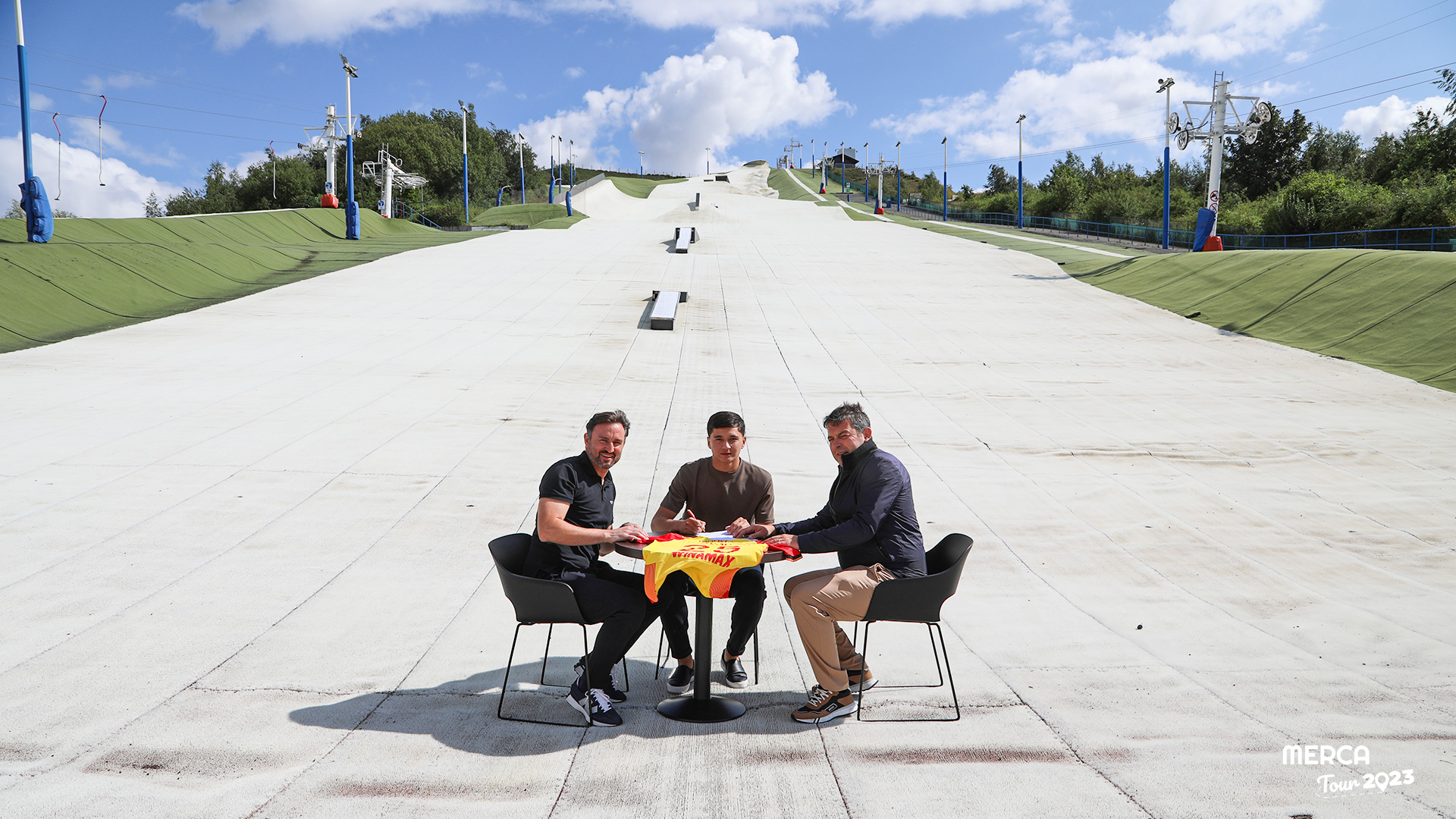 Abdukodir Khusanov RC Lens MErcato Abdukodir Khusanov RC Lens MErcato