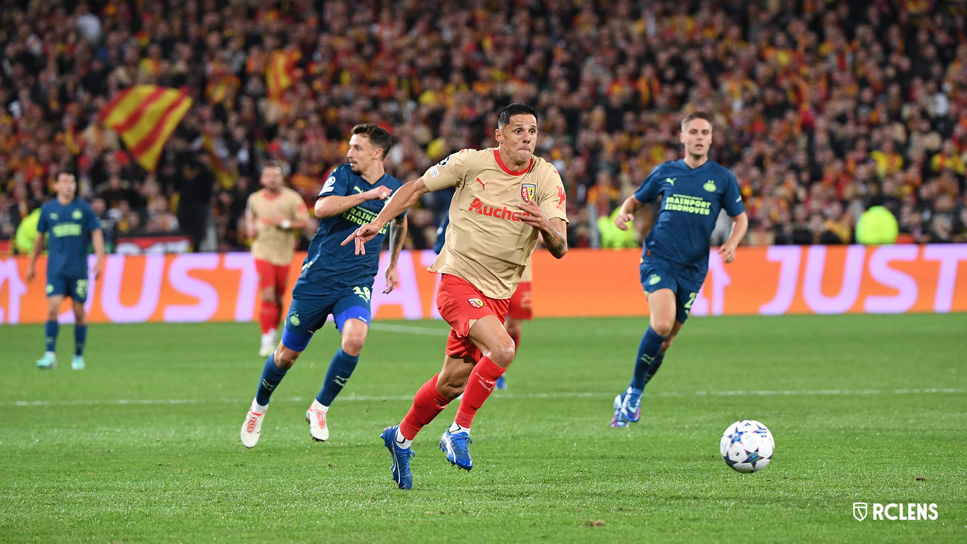 RC Lens-PSV Eindhoven : Florian Sotoca RC Lens-PSV Eindhoven : Florian Sotoca