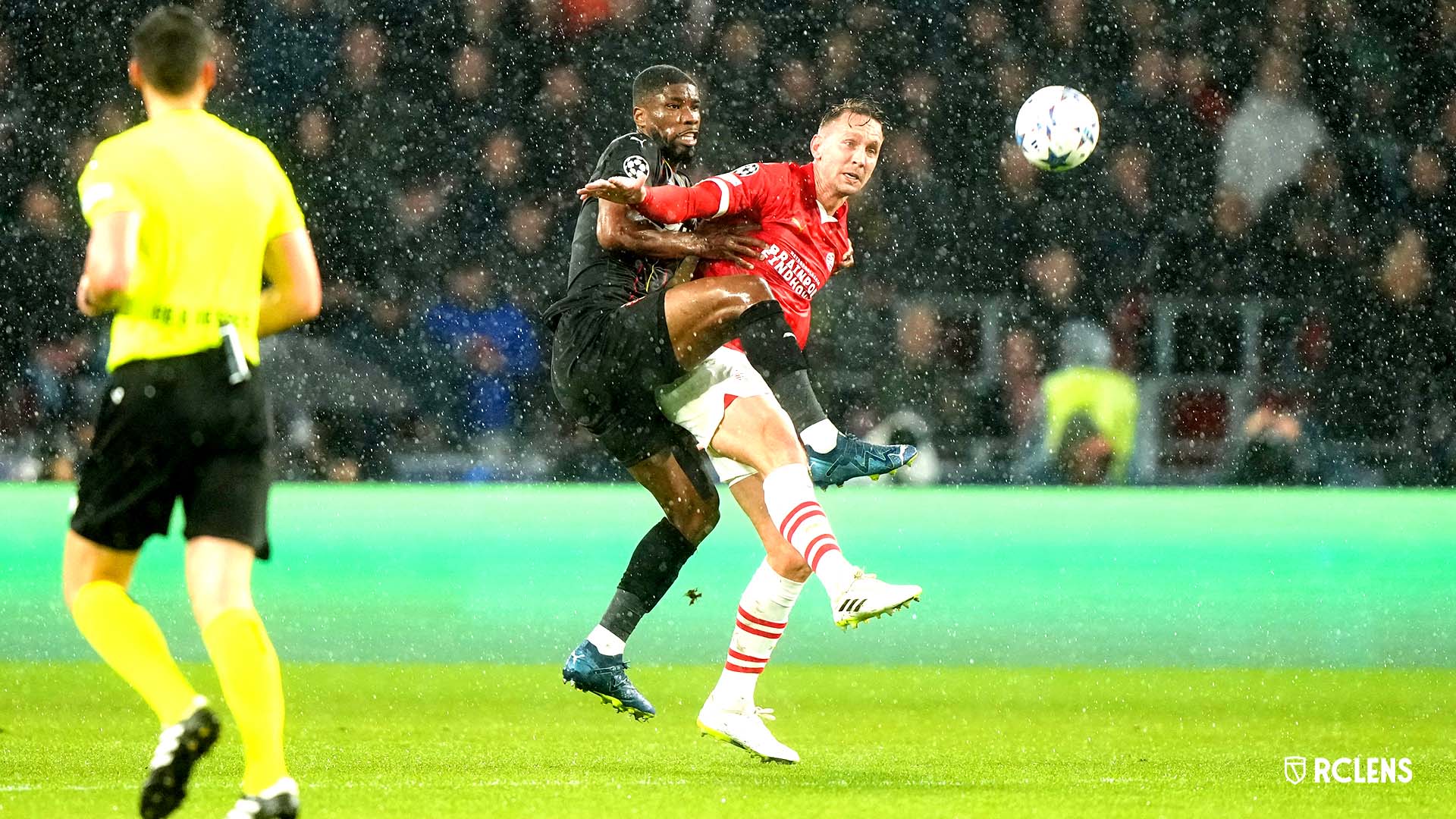 PSV Eindhoven-RC Lens (1-0) : Kevin Danso