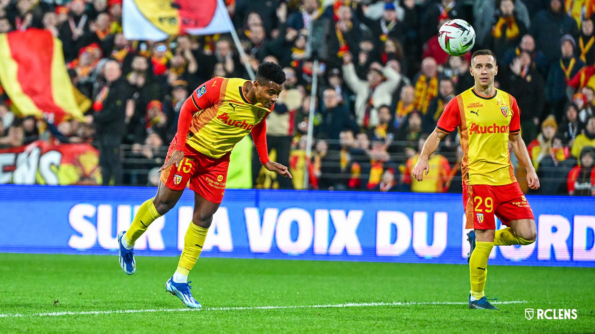 RC Lens-Stade de Reims (2-0) : réalistes aux moments-clés RC Lens-Stade de Reims (2-0) : réalistes aux moments-clés