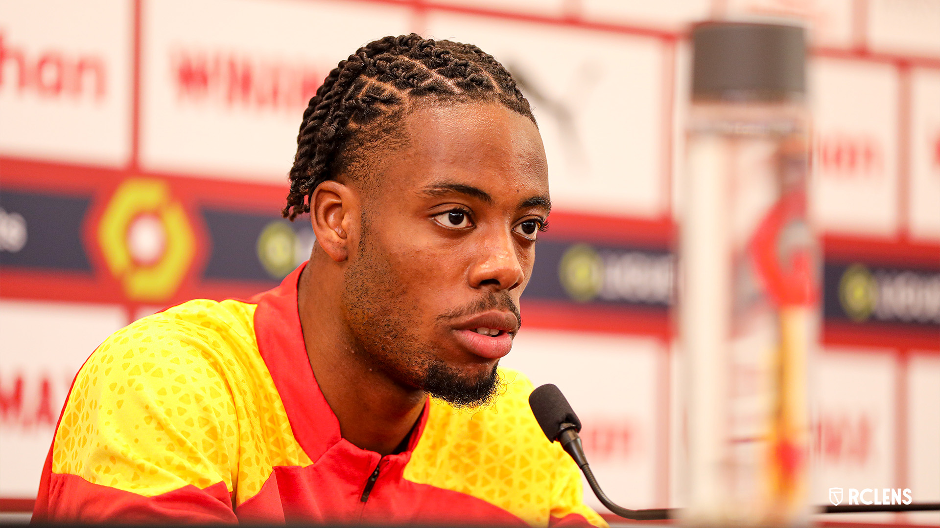 Conférence de presse avant RC Lens-Stade Brestois 29 : Elye Wahi Conférence de presse avant RC Lens-Stade Brestois 29 : Elye Wahi