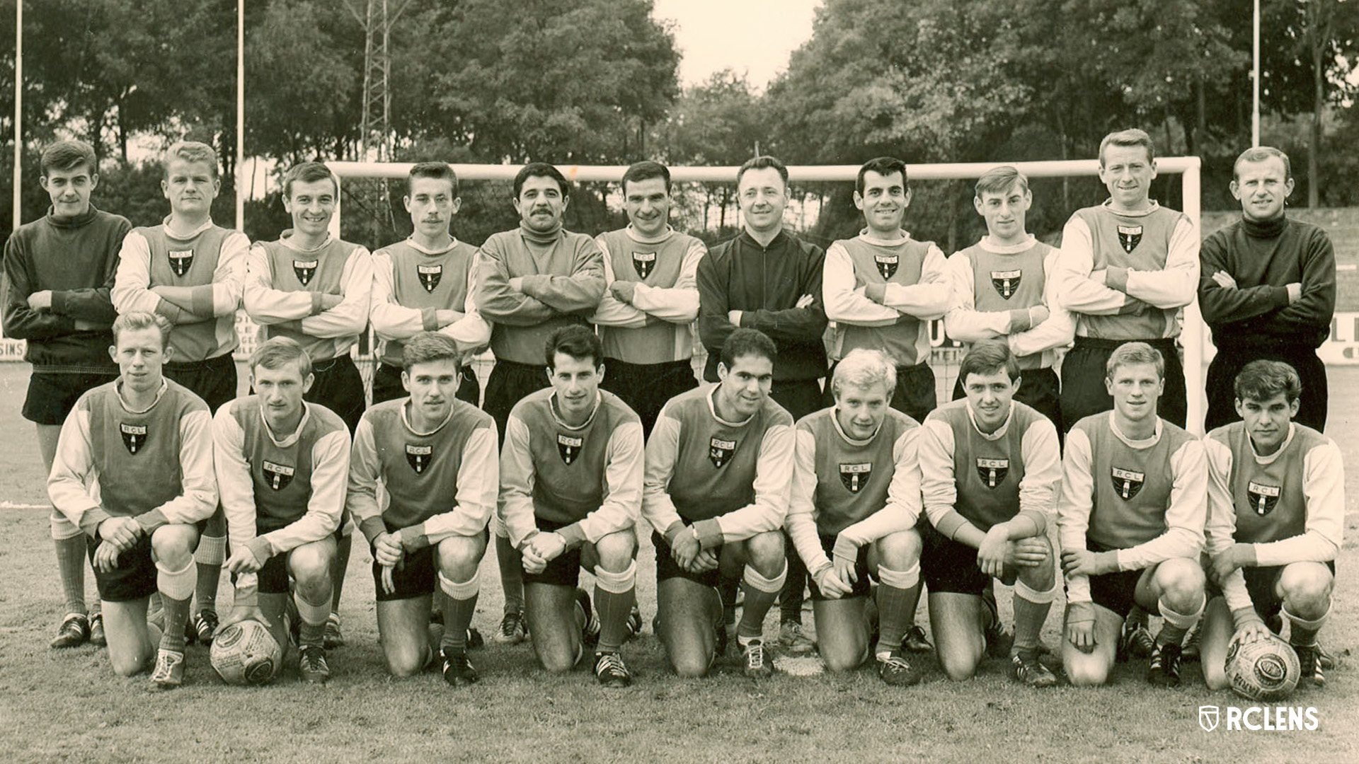 100 ans en Sang et Or : RC Lens 1958-1959 100 ans en Sang et Or : RC Lens 1958-1959