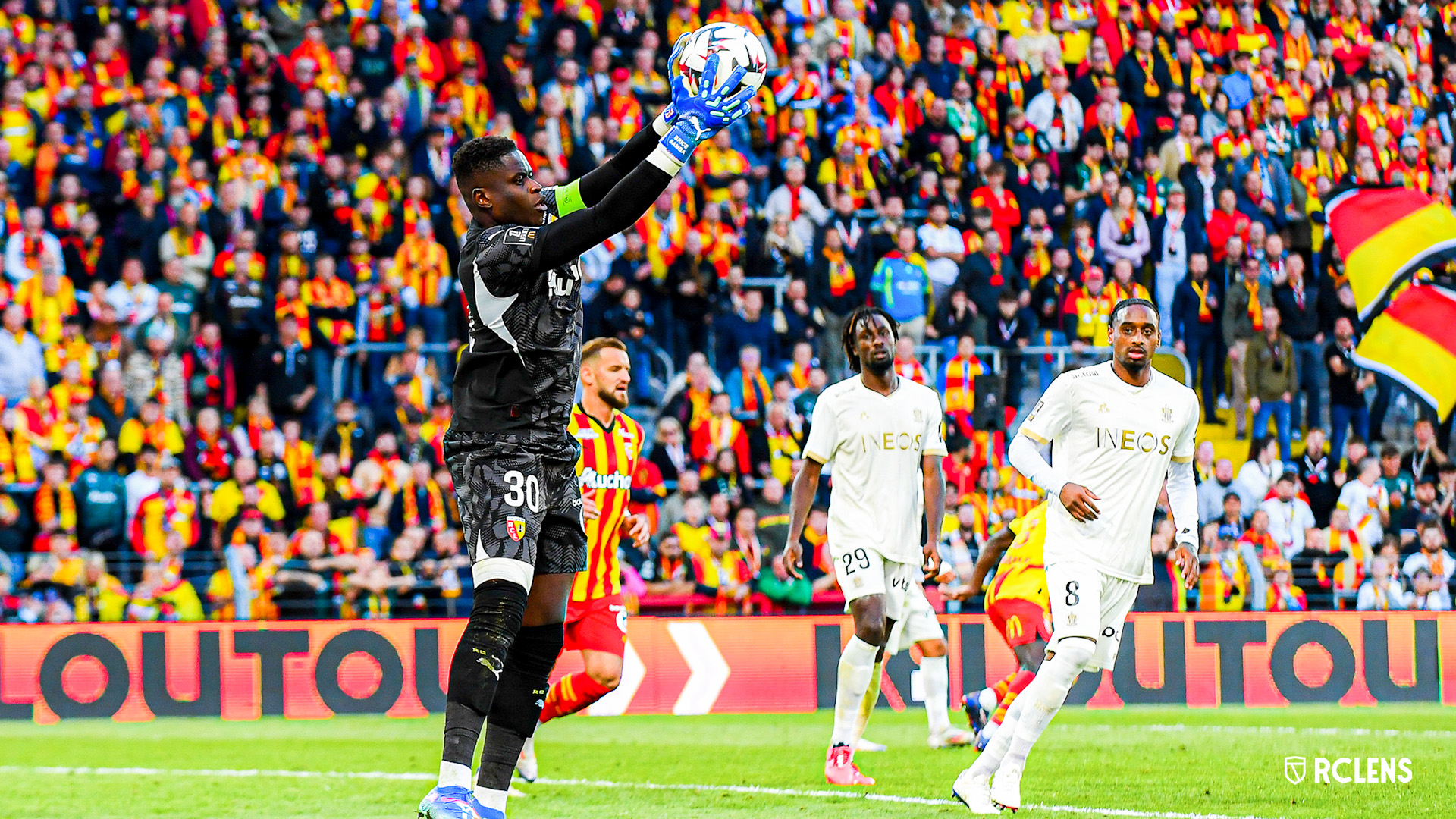 RC Lens-OGC Nice : l'après-match Le Houilleur Brice Samba RC Lens-OGC Nice : l'après-match Le Houilleur Brice Samba
