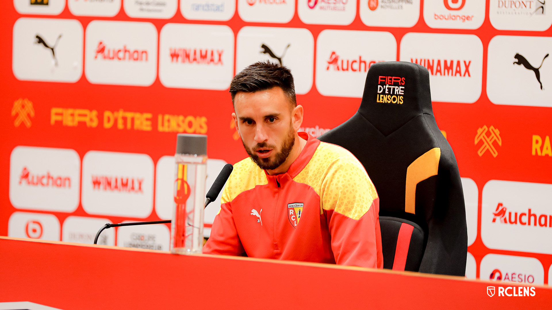 Avant RC Lens-FC Nantes Adrien Thomasson Conférence de presse Avant RC Lens-FC Nantes Adrien Thomasson Conférence de presse