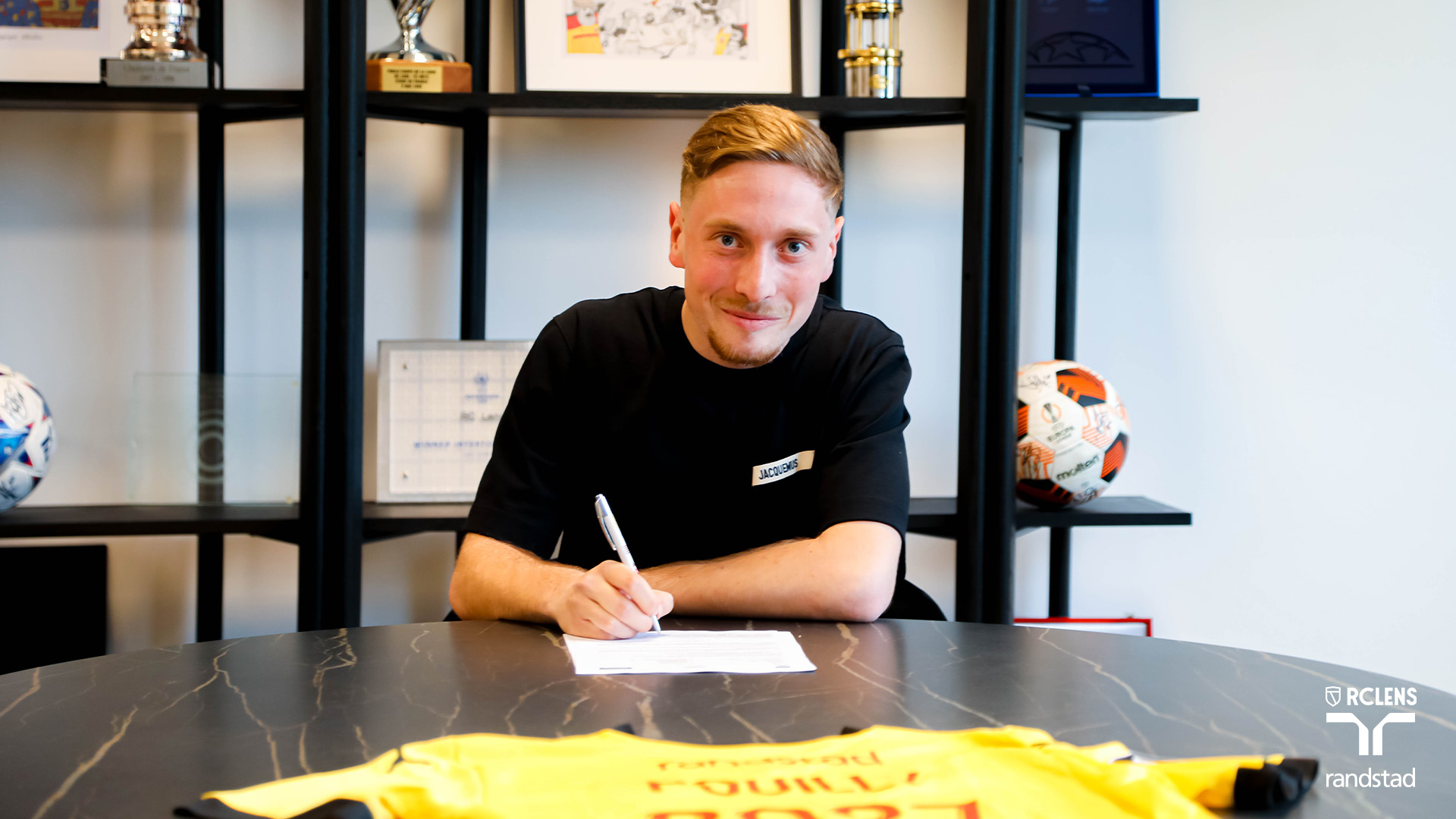 RC Lens Tom Pouilly Prolongation RC Lens Tom Pouilly Prolongation