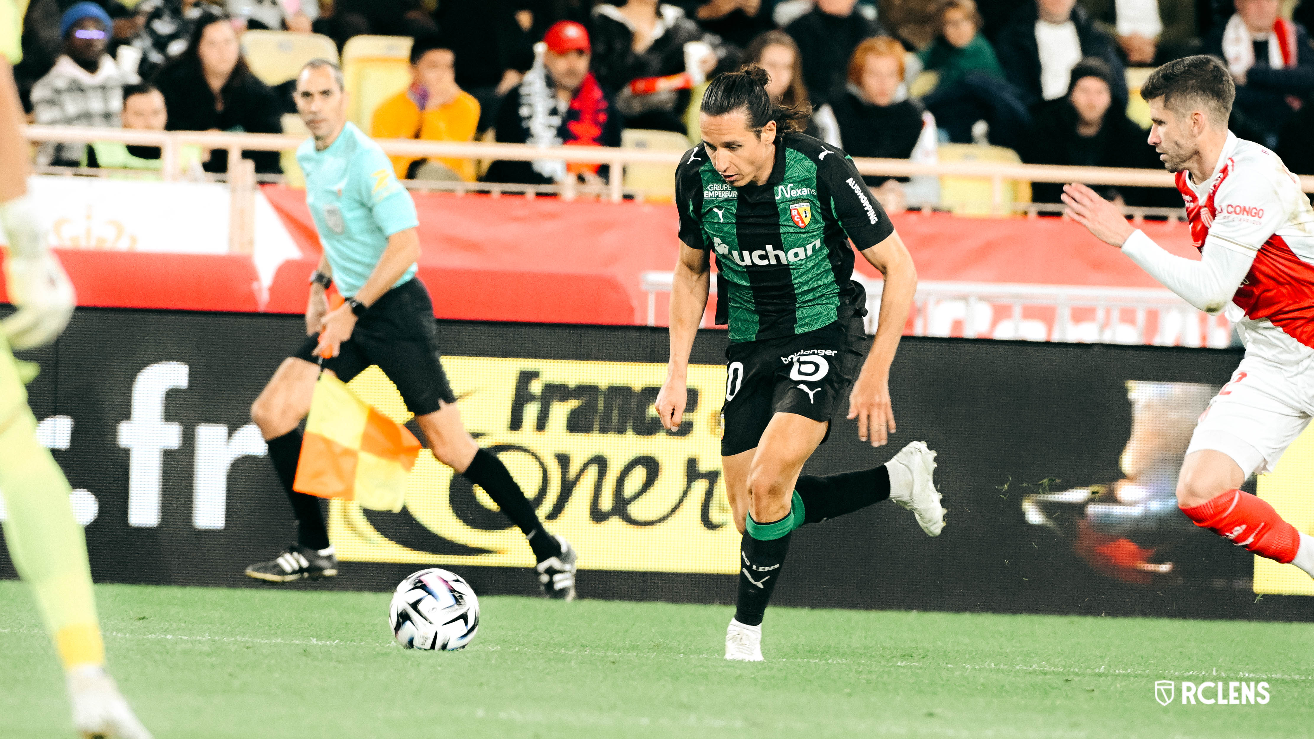 Olympique de Marseille-RC Lens, à la lampe : Florian Thauvin Olympique de Marseille-RC Lens, à la lampe : Florian Thauvin