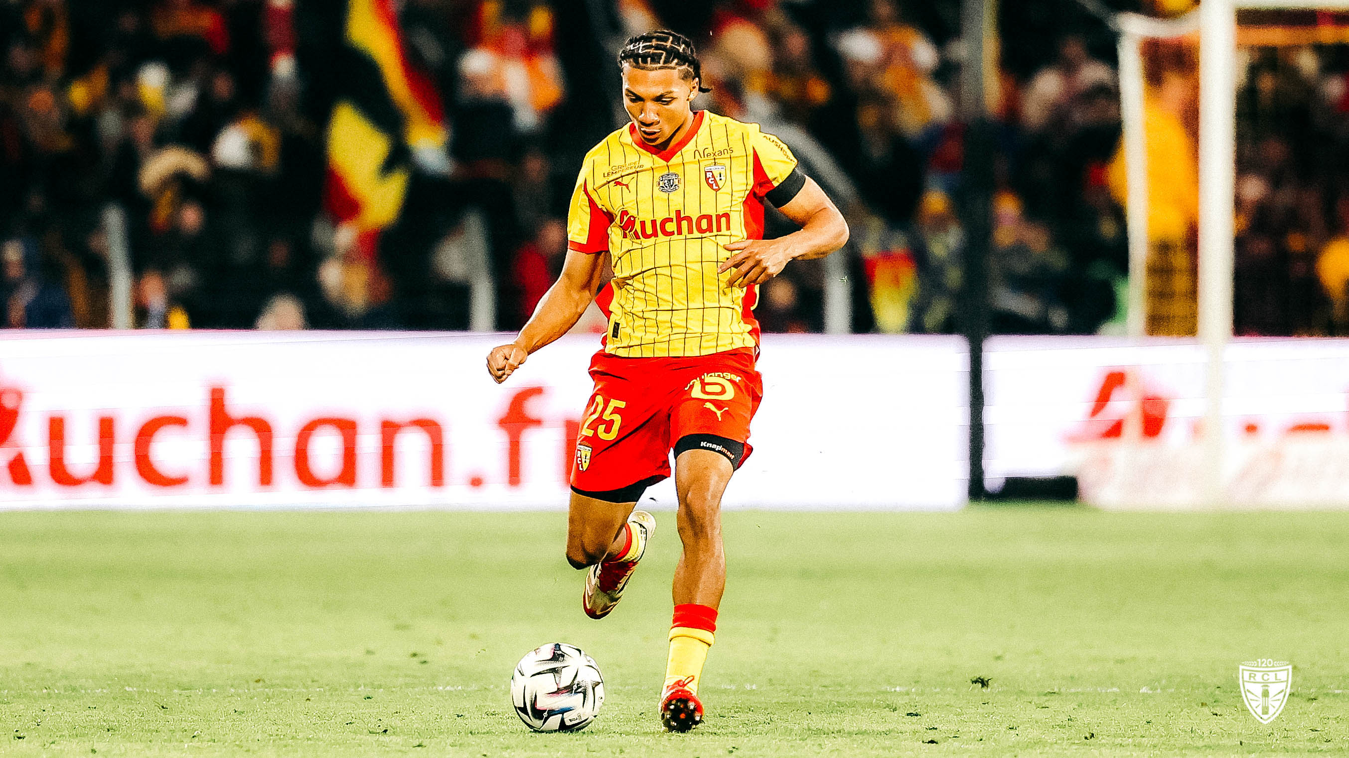 à la lampe RC Lens- OGC Nice Ismaelo Ganiou à la lampe RC Lens- OGC Nice Ismaelo Ganiou