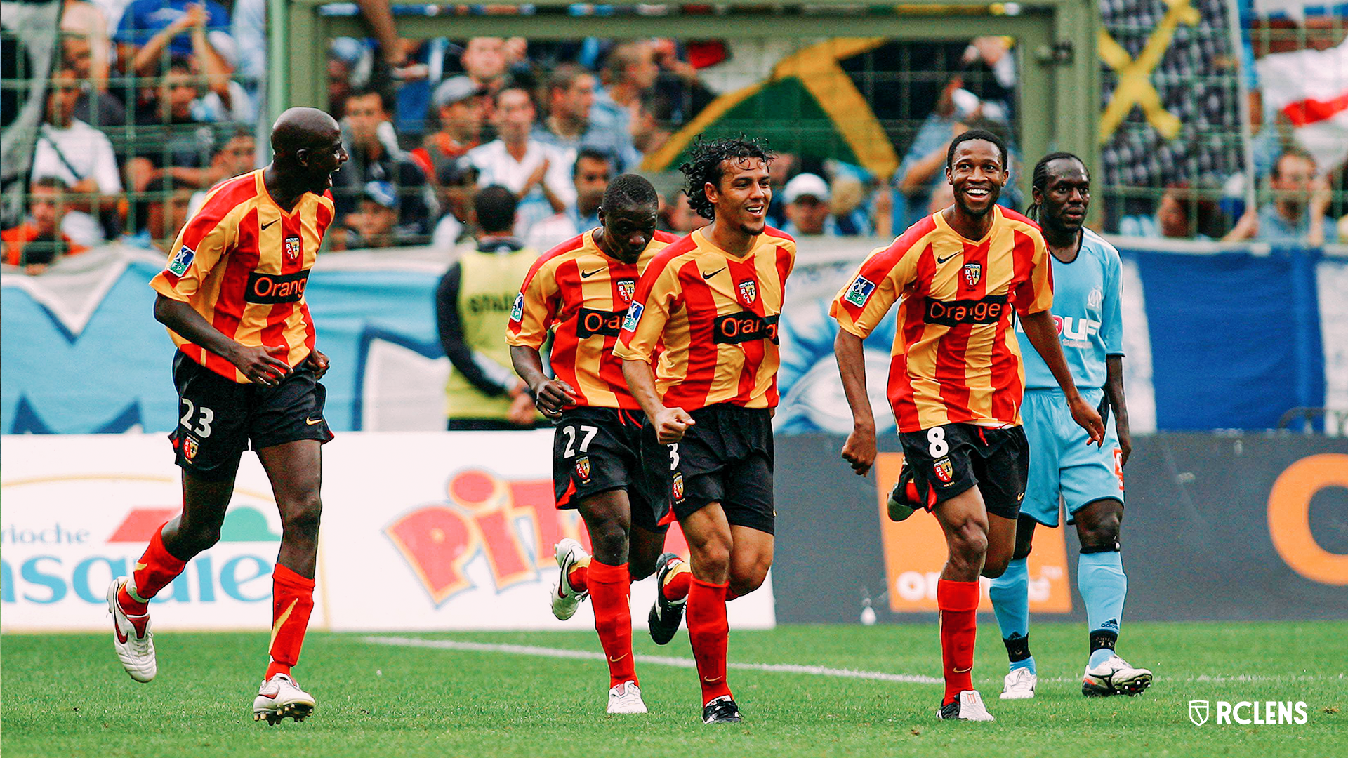 100 ans en Sang et Or : 2005-2006 RC Lens Vitorino Hilton, Seydou Keita 100 ans en Sang et Or : 2005-2006 RC Lens Vitorino Hilton, Seydou Keita
