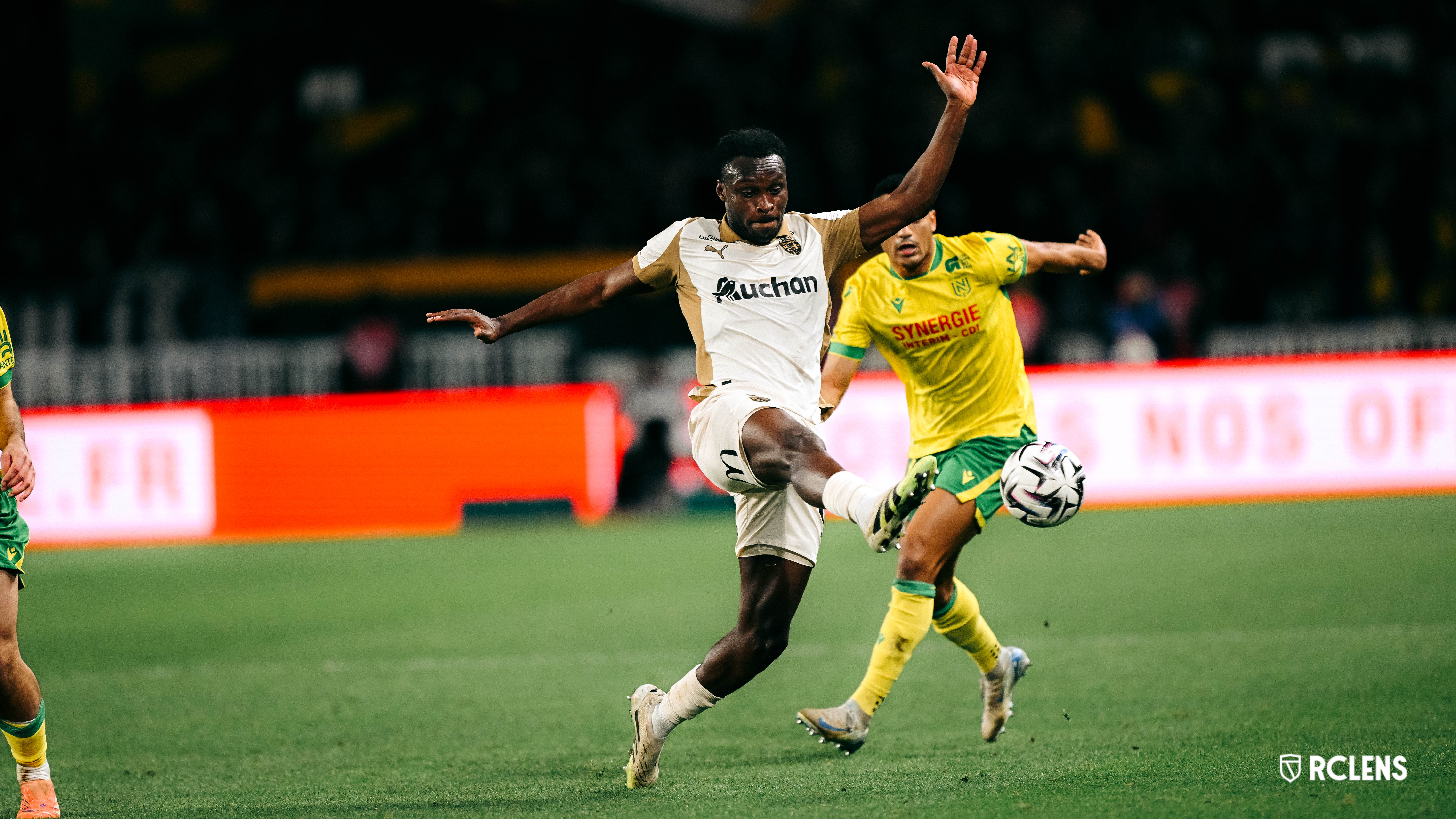 Paris FC - RC Lens : Mamadou Sangaré Paris FC - RC Lens : Mamadou Sangaré