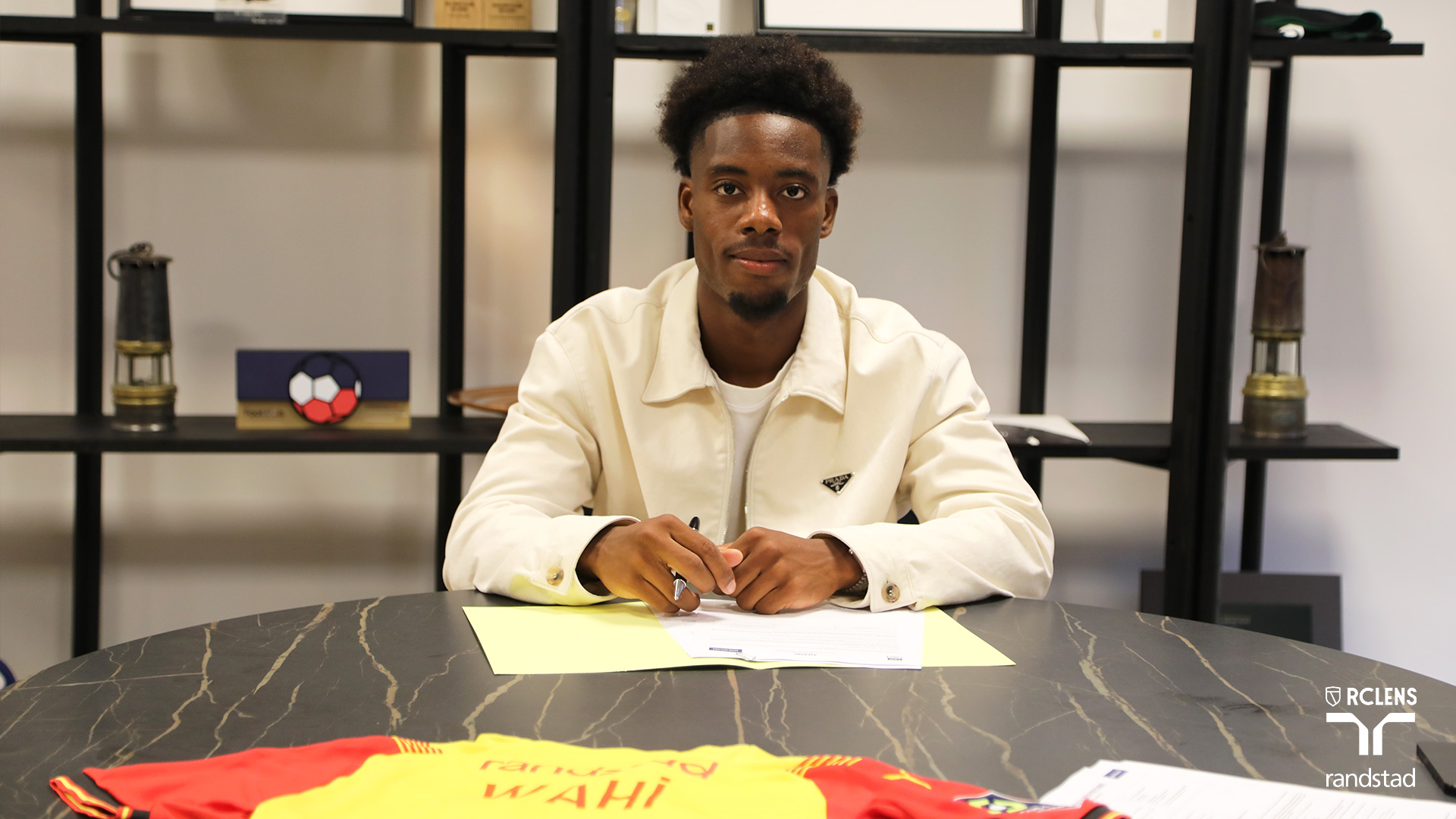 Elye Wahi, phénomène en pleine ascension