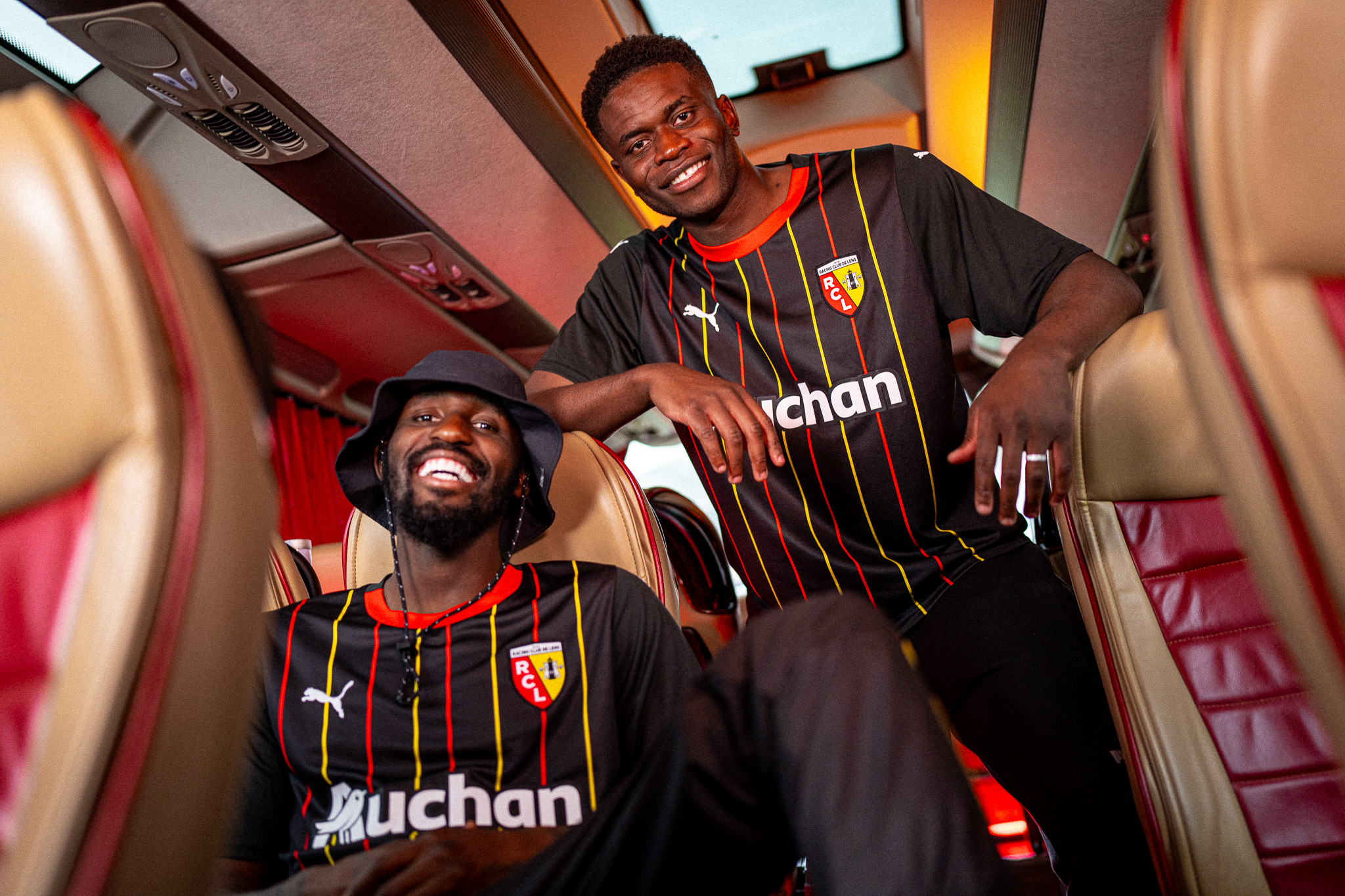 Guidés par la passion Maillot RC Lens Extérieur saison 2023-2024 Guidés par la passion Maillot RC Lens Extérieur saison 2023-2024