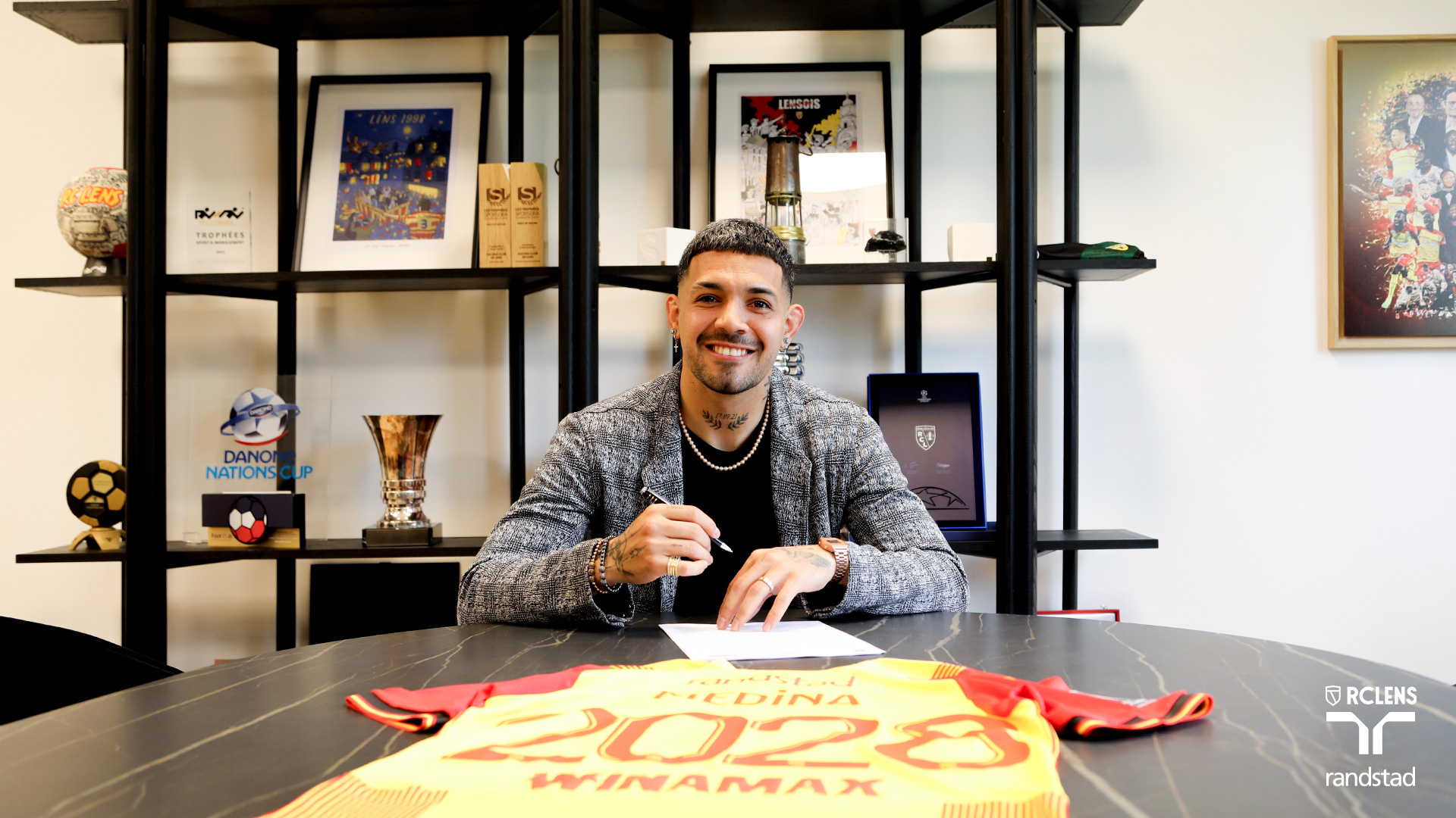 Facundo Medina, un attachement prolongé jusqu'en 2028 Facundo Medina, un attachement prolongé jusqu'en 2028
