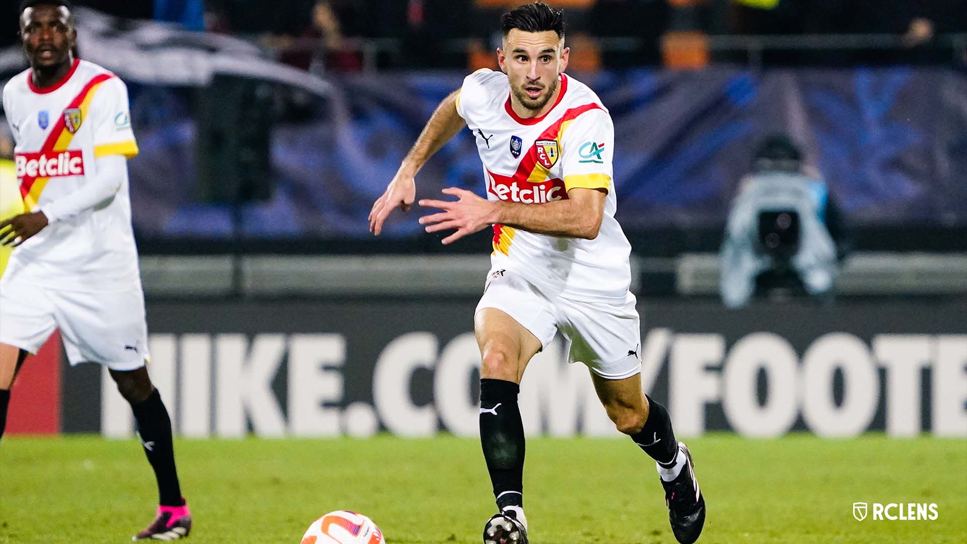 FC Lorient-RC Lens (1-1, 2-4 t.a.b.) : Direction les quarts